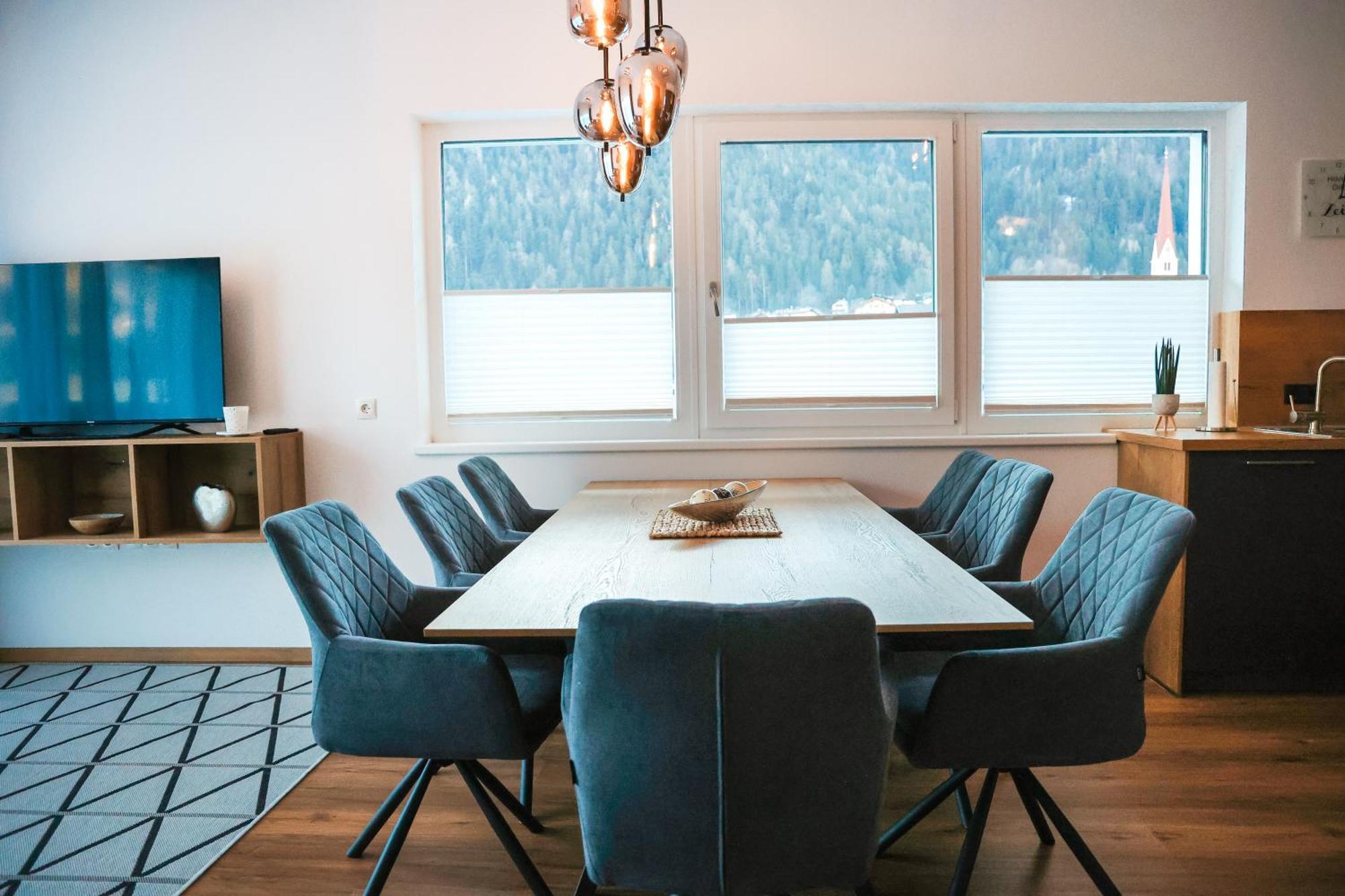 Alpenluxus Presents - Marias Zillertalblick With Roof Terrace, 3 Bedrooms & Parking Space Schlitters Extérieur photo